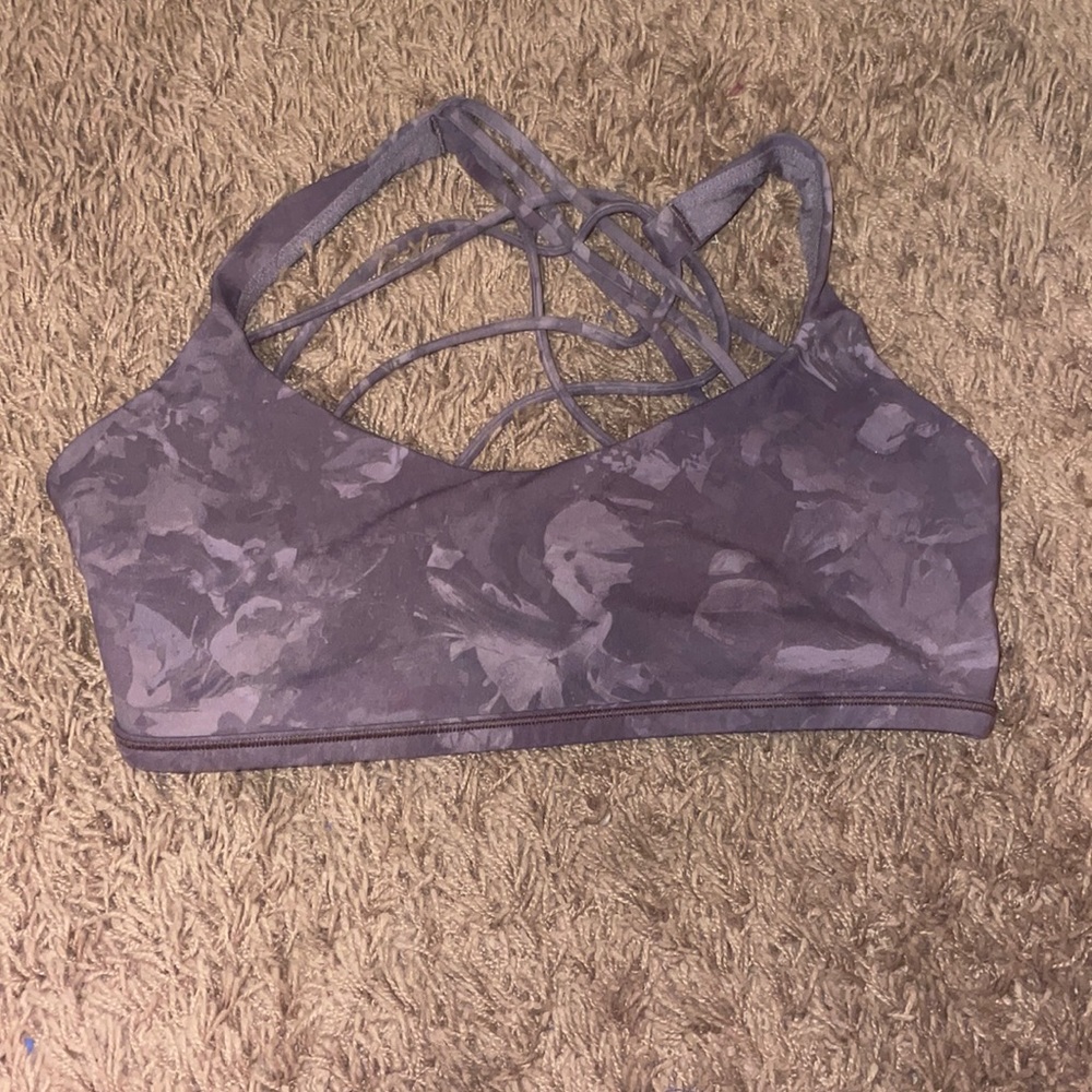 lululemon sports bra